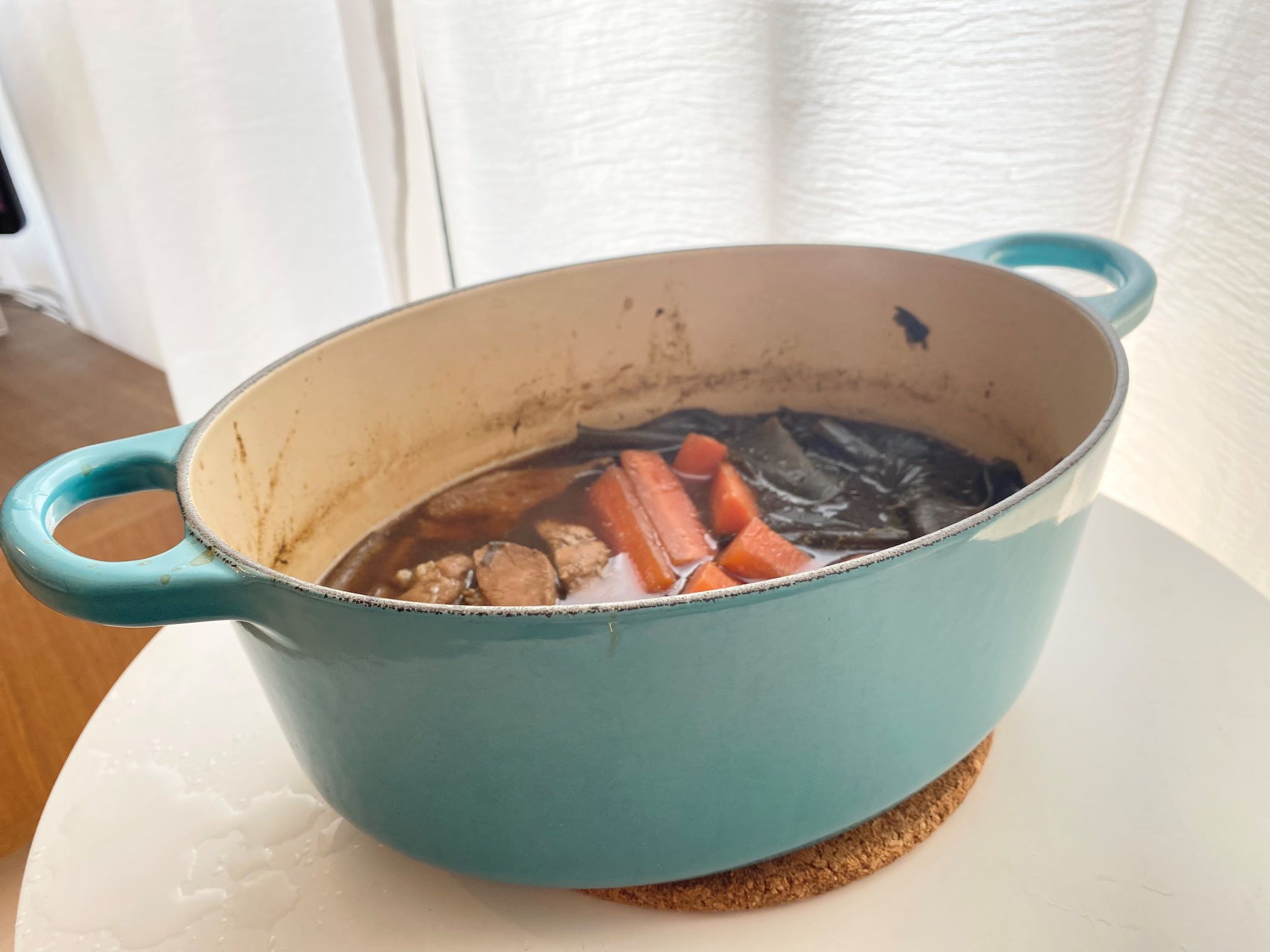 【ル・クルーゼ】(Le Creuset) 鋳物 ホーロー 鍋 シグニチャー ココット・オーバル ジャ
