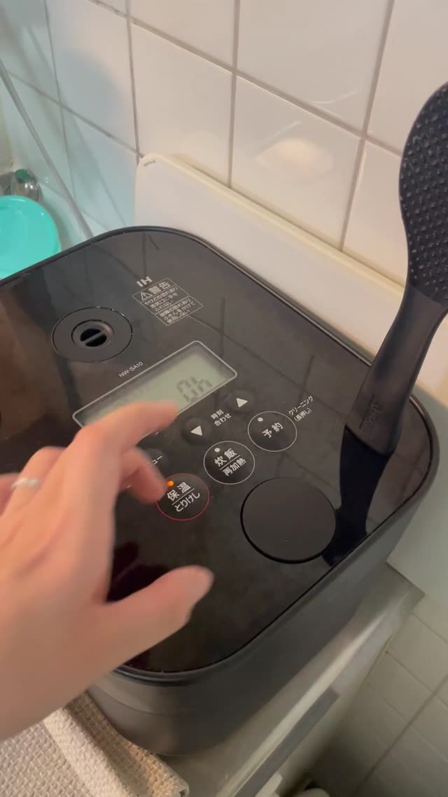 【象印】炊飯器 5.5合炊き STAN.シリーズ ブラック NW-SA10-BA