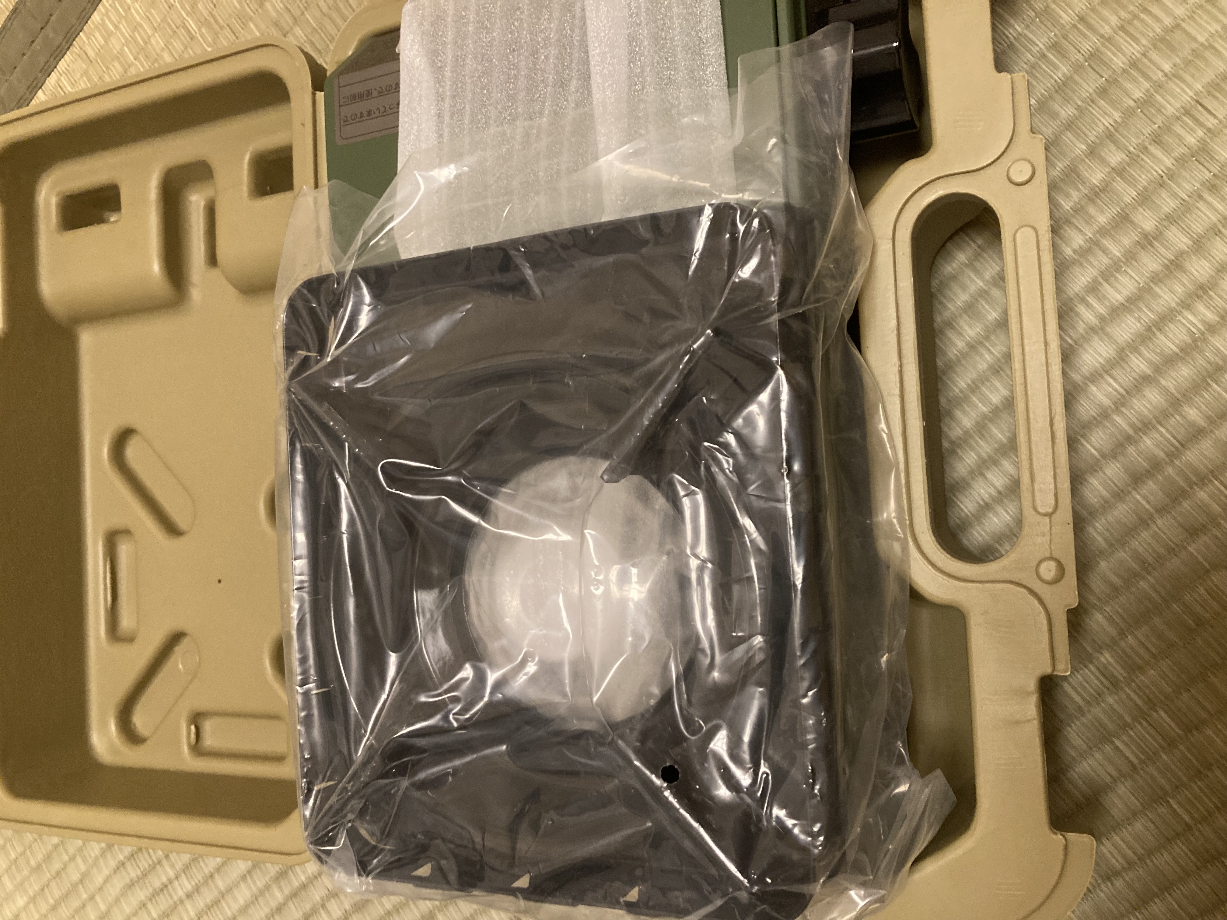 お家で使うように買いました。可愛いサイズで、1人用カセットコンロとして使用してい